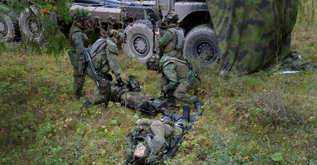 Czy NATO ma obowiązek bronić Szwecji i Finlandii? Polski generał uważa, że nie będziemy tam ginąć