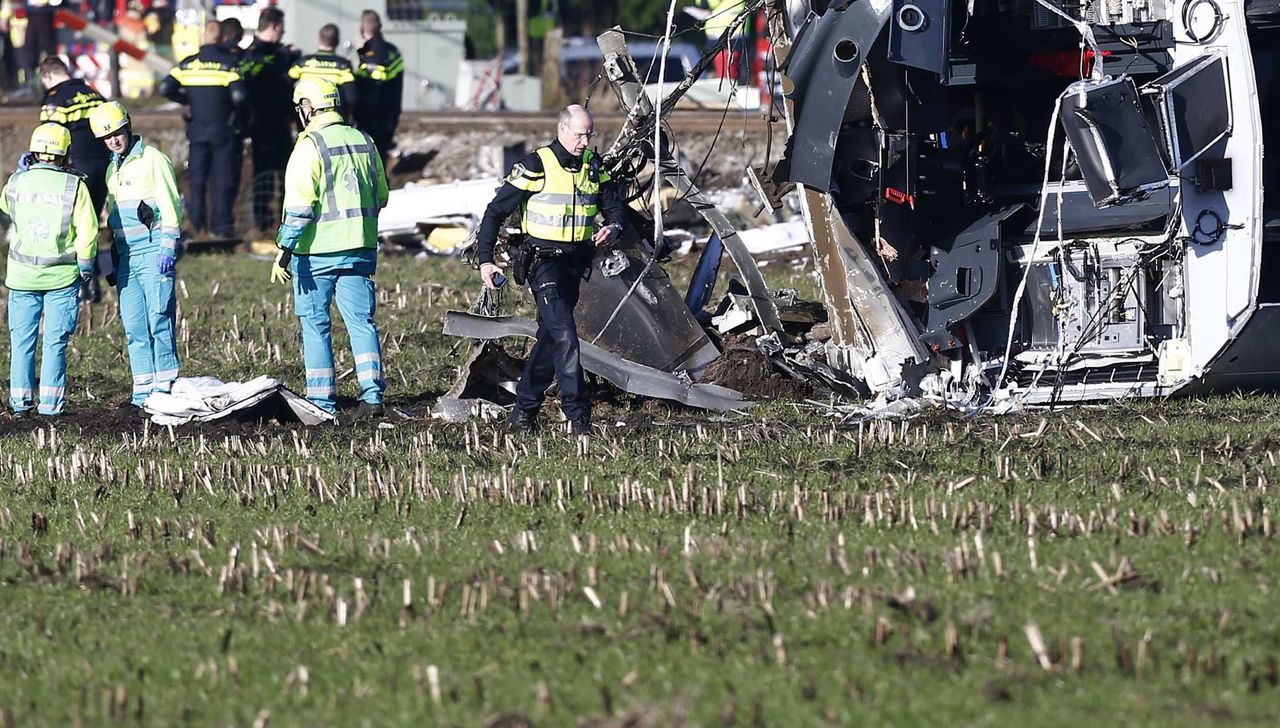 Katastrofa kolejowa w Holandii. Pociąg uderzył w dźwig