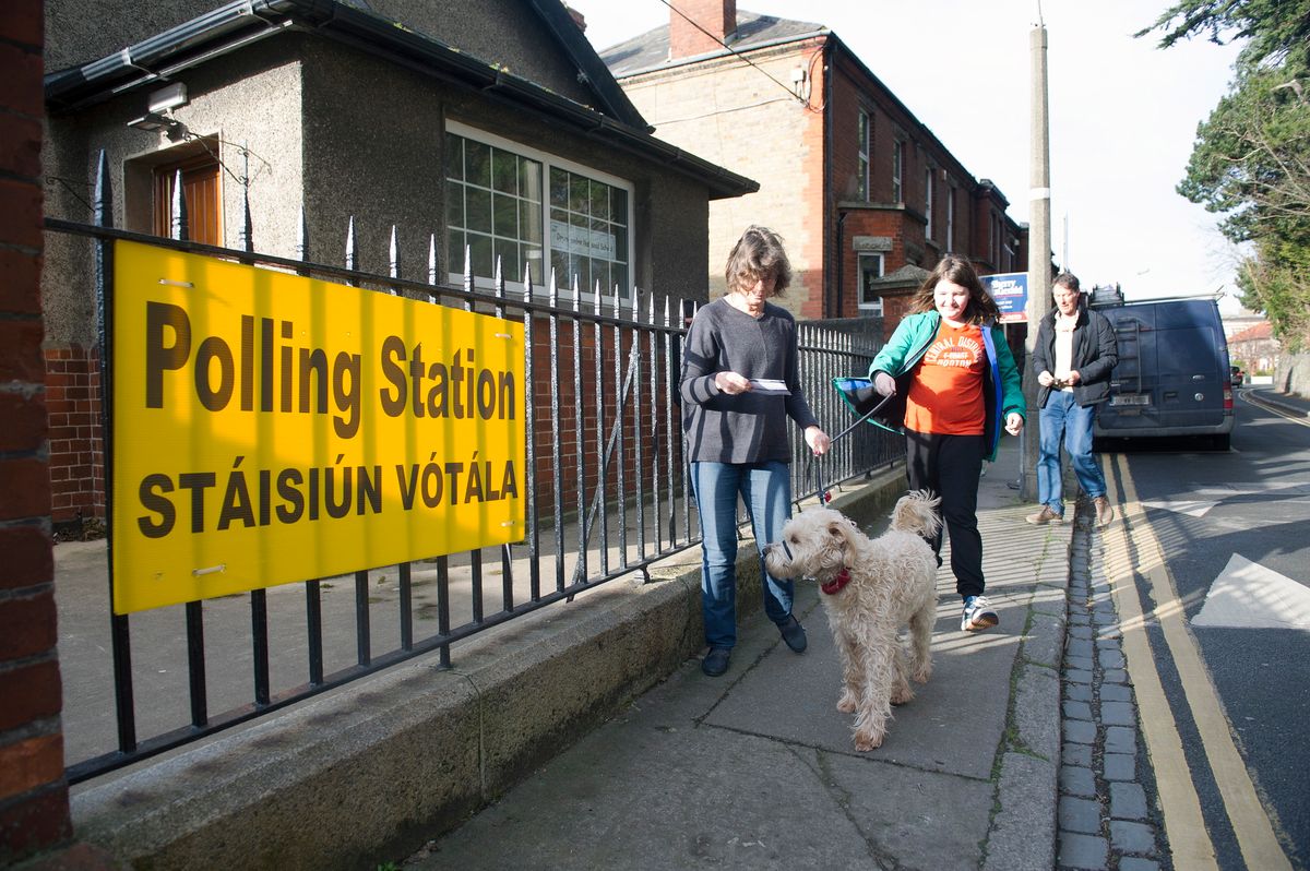 Irlandia zdecydowała w wyborach parlamentarnych. Wyniki exit poll