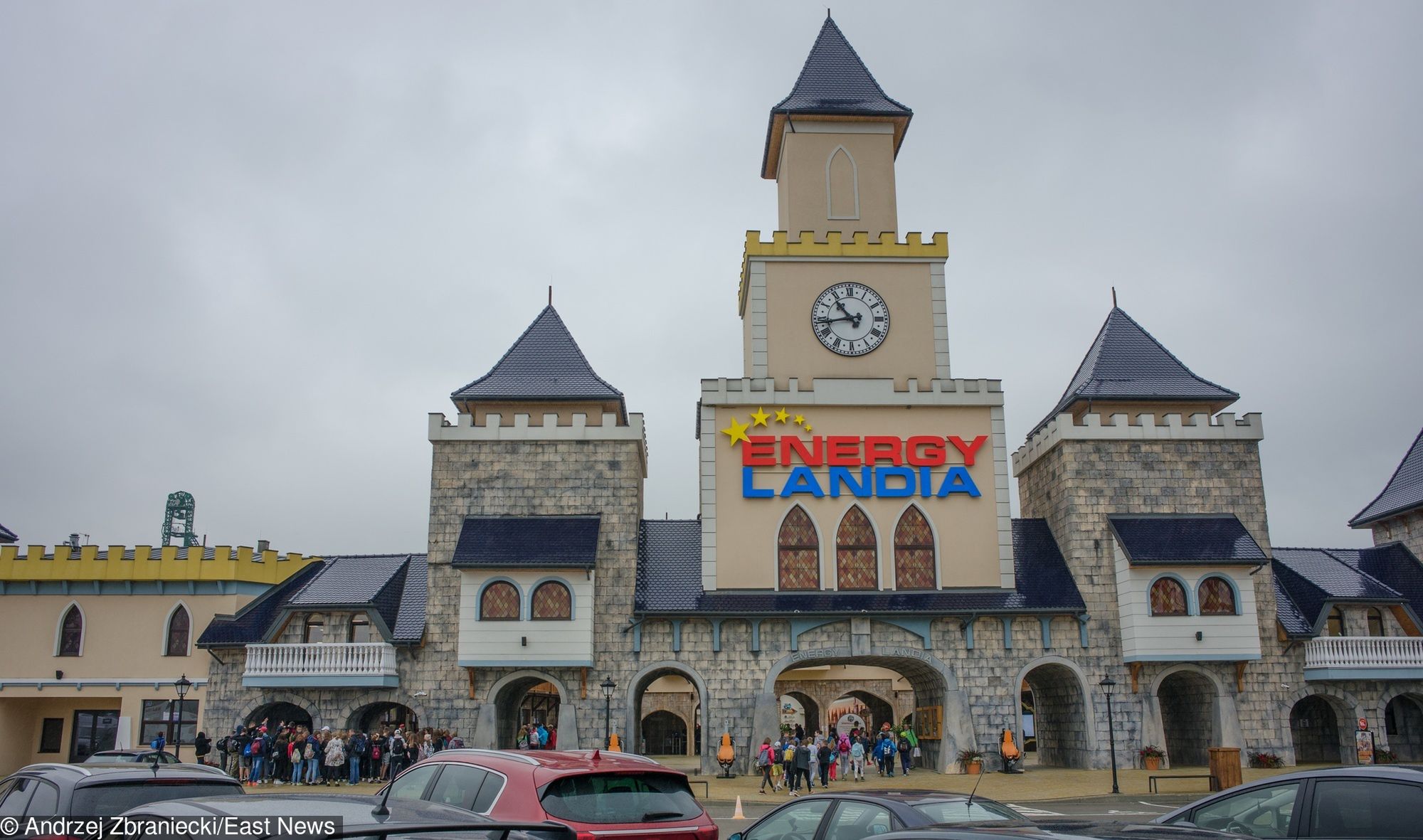 Trzy osoby zostały poszkodowane po uderzeniu pioruna w parku rozrywki Energylandia w Zatorze