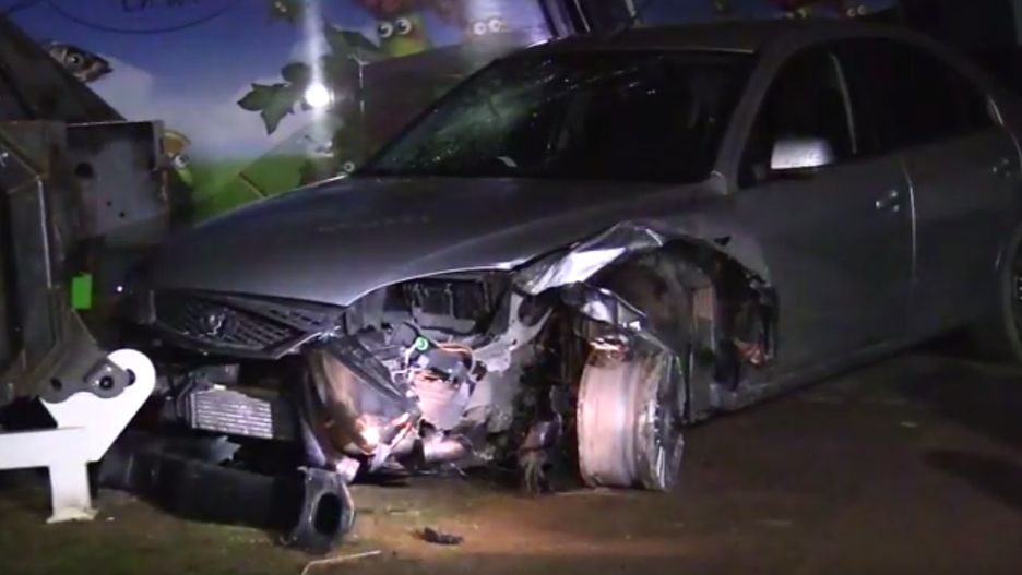 Polak podróżujący z 27-letnim kolegą spowodował kolizję drogową i uciekł z miejsca zdarzenia. 