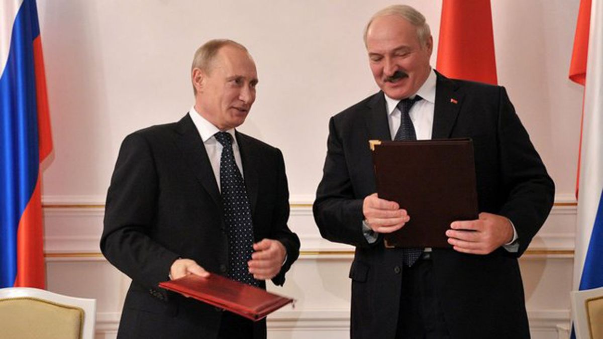 Do spotkania Władimira Putina (po lewej) i Alaksandra Łukaszenki doszło 20 grudnia. Obie strony nie ustaliły wciąż trzech punktów umowy.