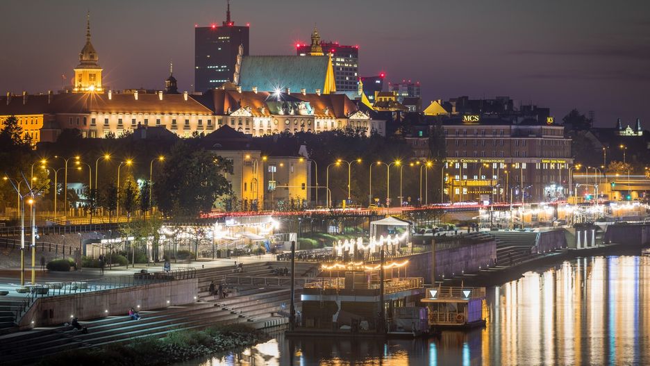Na warszawskie bulwary mają wrócić modne kluby