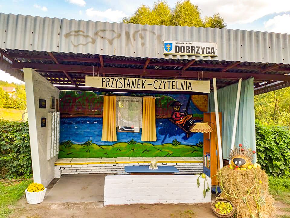 W Dobrzycy powstał Przystanek – Czytelnia