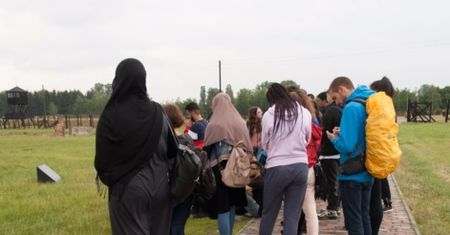 Emigranckie dzieci z Berlina poniżane. Jest odpowiedź lubelskiej policji