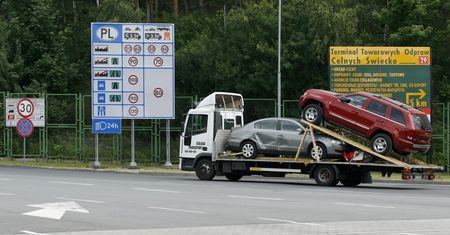 3 tys. zł kary za auta na lawecie. Walka z nieuczciwymi handlarzami będzie ostra