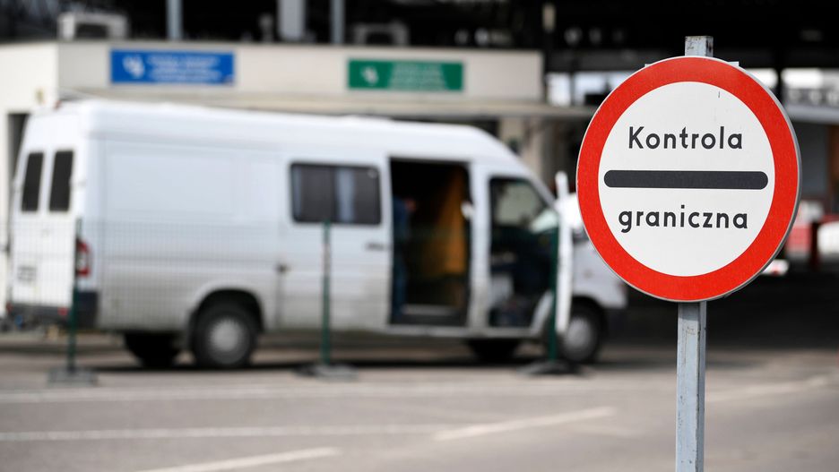 Kontrola autobusu z dziećmi trwała na granicy ponad dwie godziny