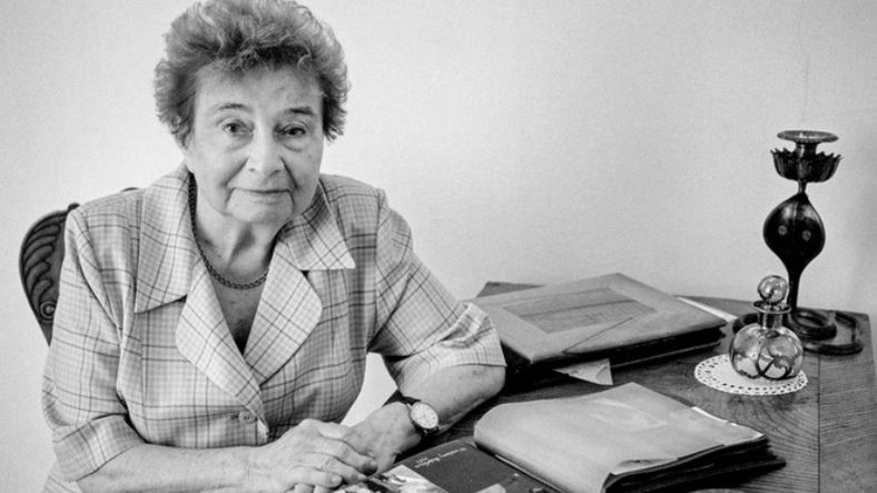 Zdjęcie opublikowano w książce "Dziewczyny z Powstania" Anny Herbich. Na fotografii: Halina Jędrzejewska 