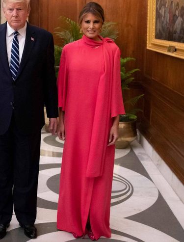 Melania Trump w czerwonej sukience w Indiach