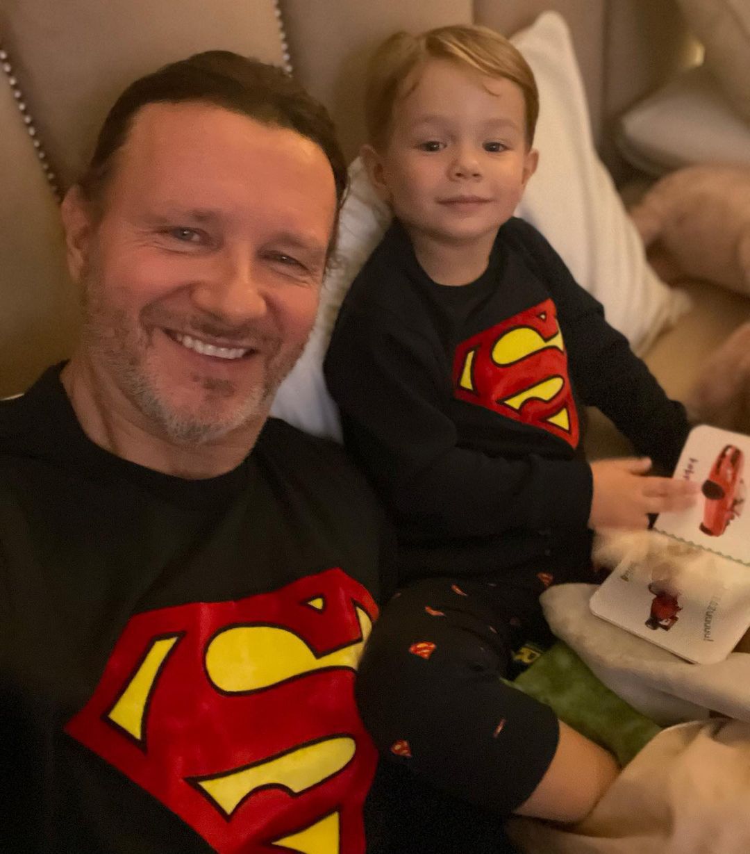 Radosław Majdan z synem (fot. Instagram)