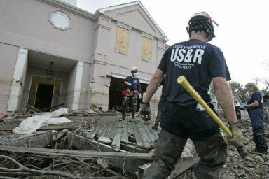 Huragan Katrina spowodował śmierć 1069 osób