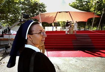 Media o pielgrzymce papieża do Lourdes