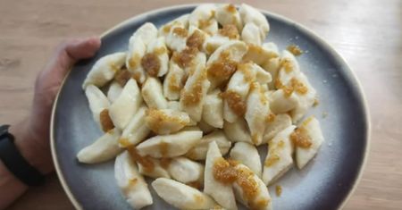 Najlepsze domowe kluski leniwe. Smakują jak te robione przez babcię!