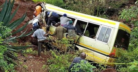Autobus pełen dzieci spadł do rzeki. Tanzania w żałobie