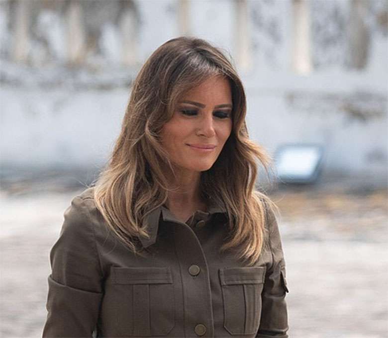 Melania Trump w płaskich butach z wizytą w Ghanie