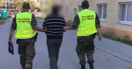 Podstępem zwabili je do niewolniczej pracy. Handlarze ludźmi złapani