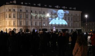 Polacy upamiętniają rocznicę śmierci Jana Pawła II. Czuwania w całej Polsce