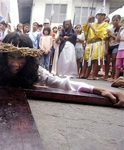 Kilkanaście osób dobrowolnie dało się ukrzyżować