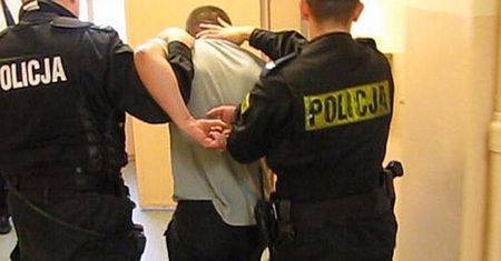 26-latka z Jeleniej Góry zwabiła adoratora do domu. Ledwo zdołał uciec
