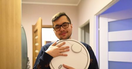 Sprząta, jakby jutra nie było. Robot, którego potrzebujesz [BURTAN OCENIA]