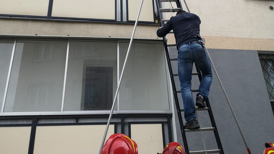 Warszawa. Wola. Nietypowe zatrzymanie poszukiwanego 22-latka.