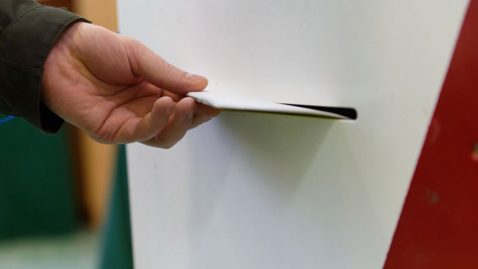 Pierwsza tura wyborów samorządowych 2018 została przewidziana na 21 października, druga na 4 listopada