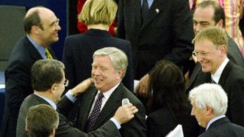 Pat Cox żegna się z Romano Prodim