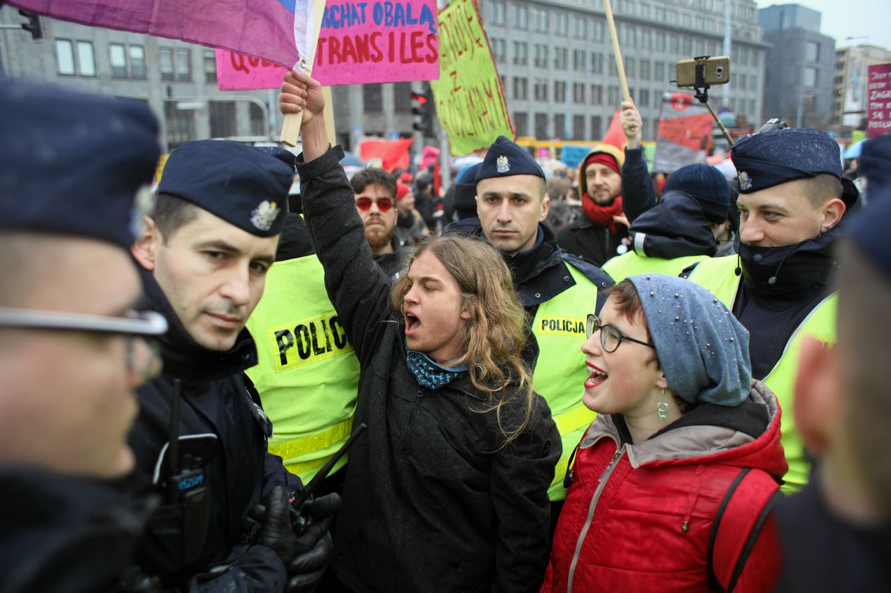 "To my jesteśmy rewolucją!" – pod takim hasłem ulicami Warszawy przeszła dziś Manifa