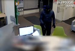 Napadł na bank. W czasie ucieczki sprawca zgubił część pieniędzy