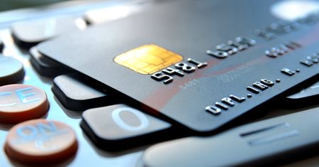 Bank przez pomyłkę przelał im 120 tys. dolarów. Teraz są oskarżeni o kradzież
