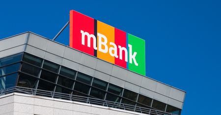 mBank ostrzega przed nowymi cyberatakami. Oszuści wykradają dane klientów