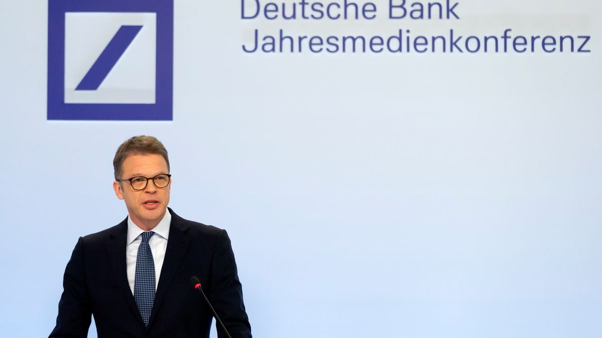 Deutsche Bank i Commerzbank połączą siły? Na zdj. Christian Sewing dyrektor zarządzający Deutsche Banku 