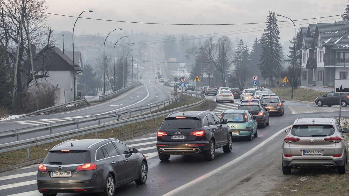 W sobotę o godzinie 8 mieszkańcy Krzyszkowic zapowiadają blokadę przebiegającej przez ich miejscowość drogi krajowej nr 7.