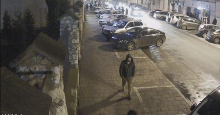 Nowe wideo dotyczące zaginięcia Piotra Kijanki. Policja liczy na przełom