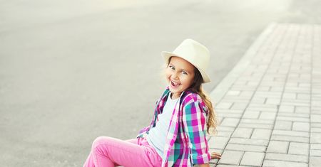 Zdobią i chronią przed chłodem. Ubranka dla dziewczynek na jesień