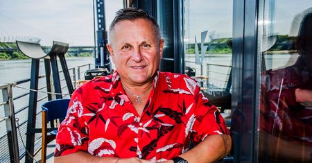 Lepiej późno niż wcale: Krzysztof Hanke wspomina pobyt w Azji. "Przeżyłem podróż życia"