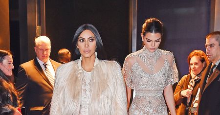 Kim Kardashian z siostrami na planie filmu