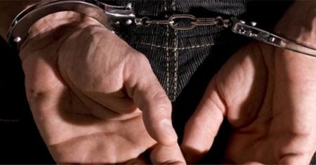 Policjanci zatrzymali oszusta oferującego fikcyjną pracę