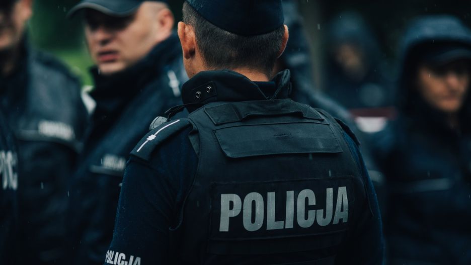 Policja wciąż szuka sprawców brawurowego rozboju w Jankach pod Warszawą