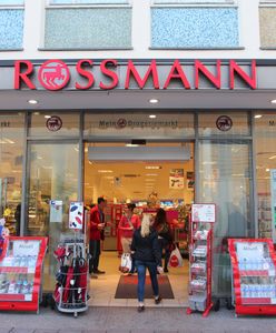 Rossmann wprowadza opłaty za reklamówki. Wkrótce zapłacimy wszędzie