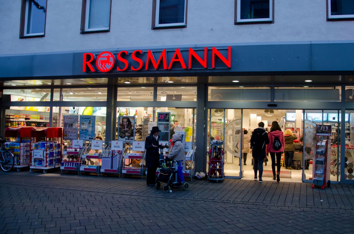 Black Friday 2019. Promocje Rossmann, Hebe, Sephora i Kontigo. Co nas czeka w Czarny Piątek?