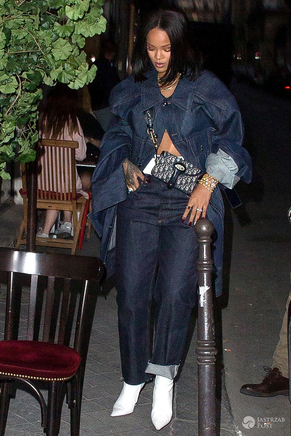 Rihanna wpadła w nałóg jedzenia