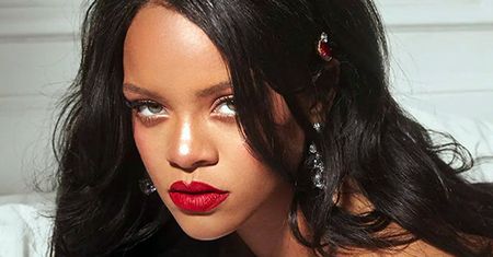 Rihanna opublikowała nowe zdjęcie. Barbadoska pozuje na nim w bieliźnie