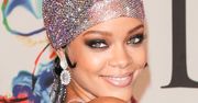 Rihanna pozuje topless z dzieckiem!