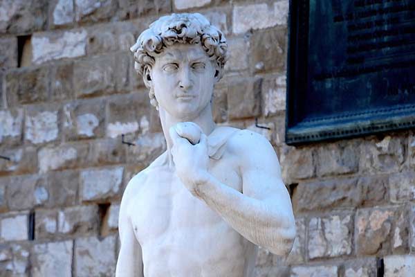 Naukowcy biją na alarm: rzeźba Dawida dłuta Michała Anioła zagrożona