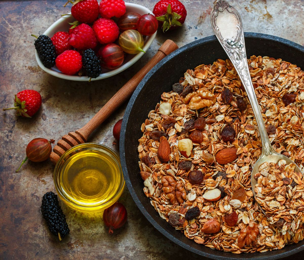 Czy granola jest zdrowa? Śniadanie pod lupą