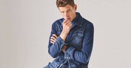 Jakie są idealne jeansy dla mężczyzny? Odpowiadają modelki