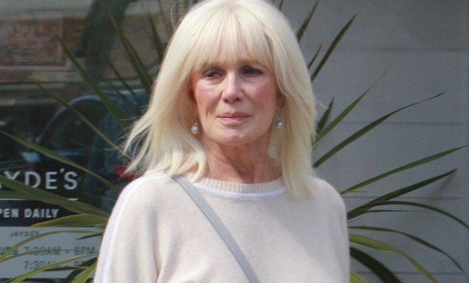 Linda Evans przyłapana na mieście. Gwiazda "Dynastii" ma już 77 lat