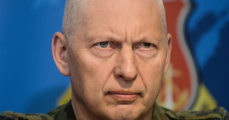 Gen. Różański o konflikcie MON-prezydent. "Dla mnie sytuacja jest jasna"