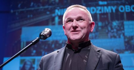 Ks. Lemański krytykuje biskupa za milczenie o pedofilii.  "Będzie wstyd"